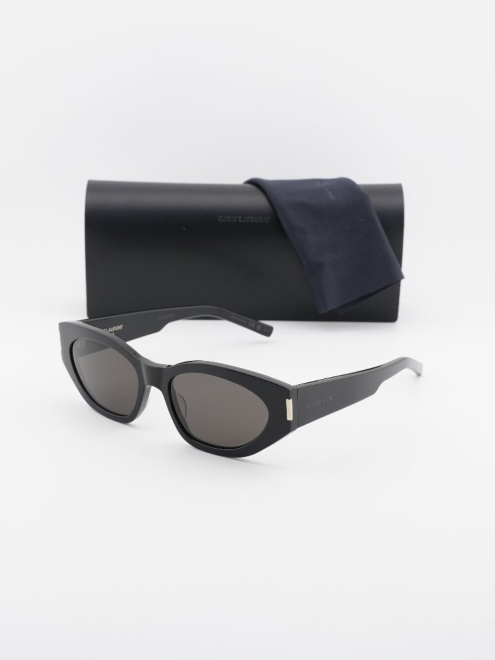 Saint Laurent SL638 001 Oval Sunglasses - Black / Black